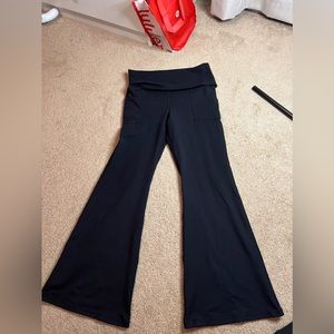 black aerie hugger fold over flare leggings